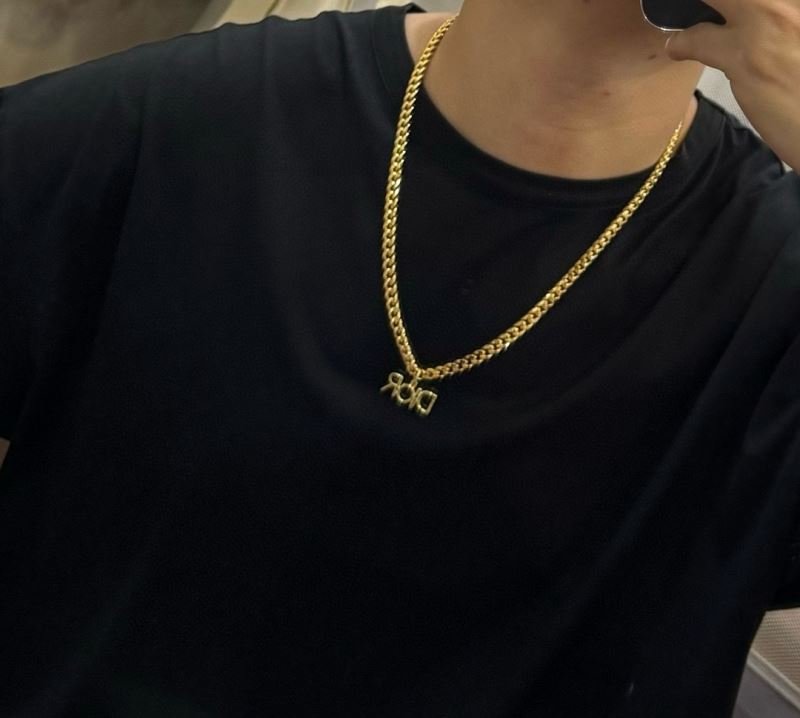 chr1st1an D10r necklaces